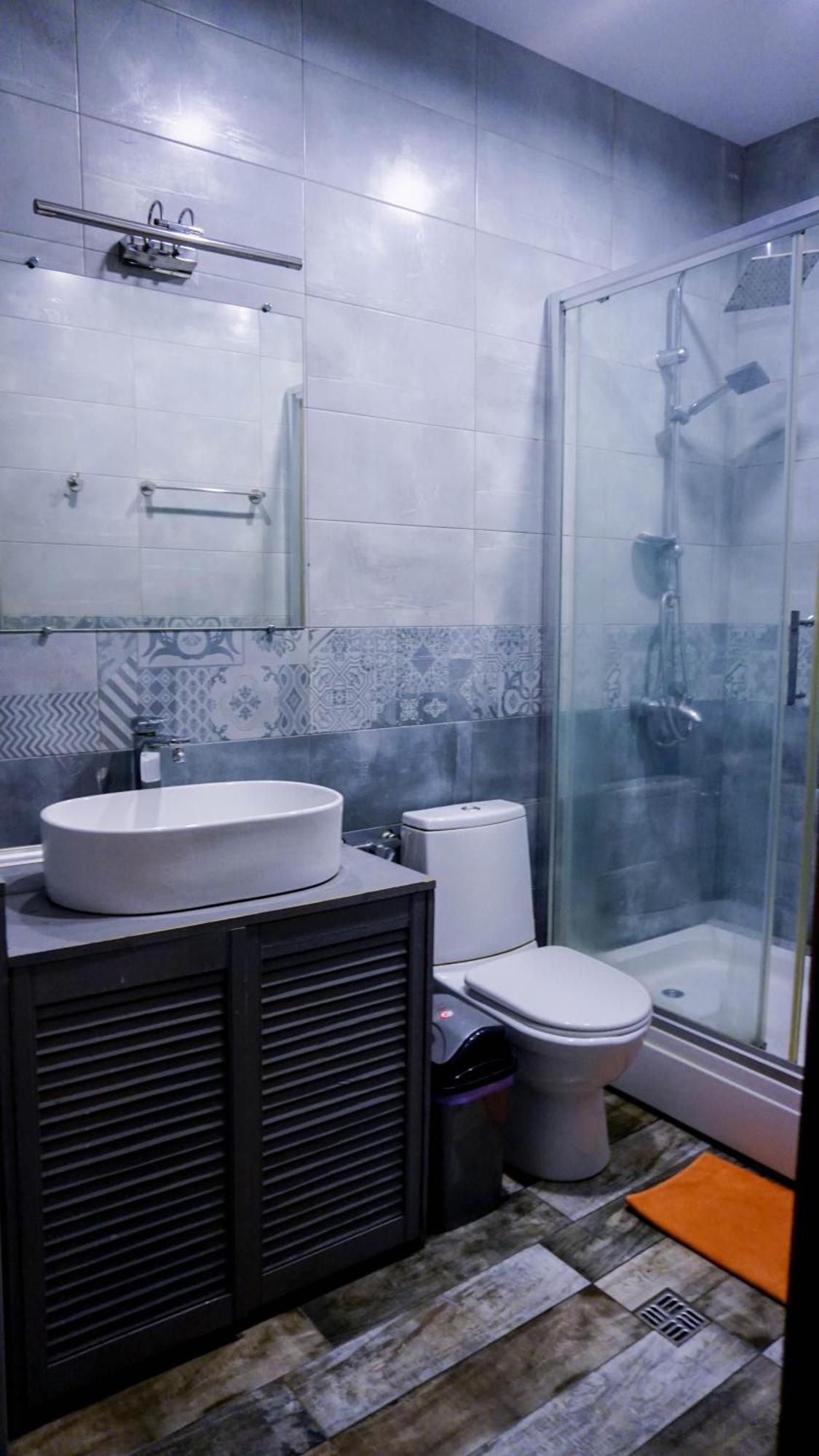 J Square Hostel Tiflis Exterior foto